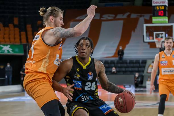 L作为自己 L作为自己