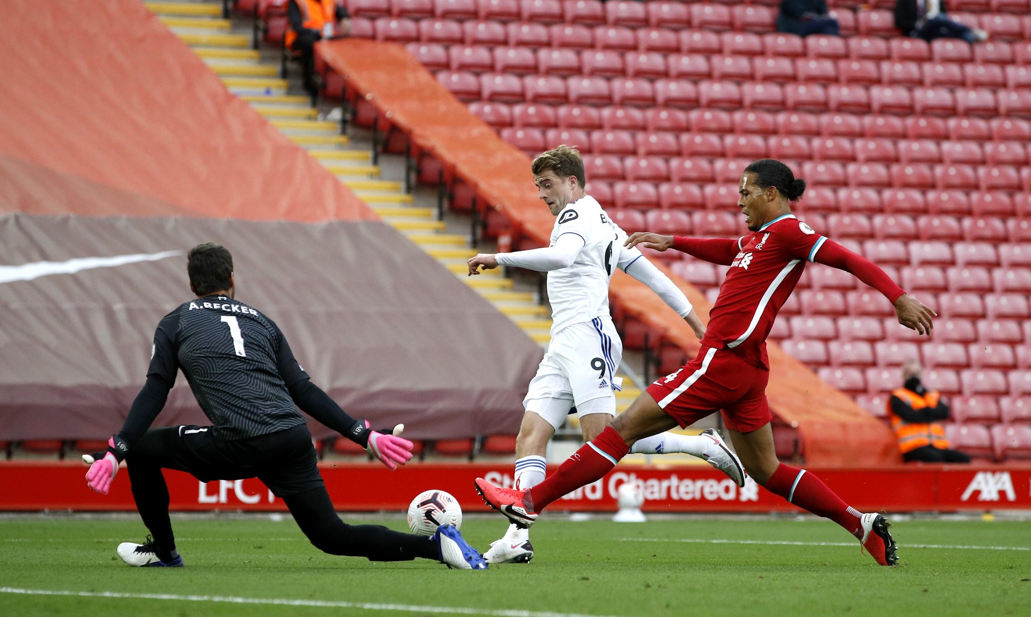 键时刻为球 键时刻为球