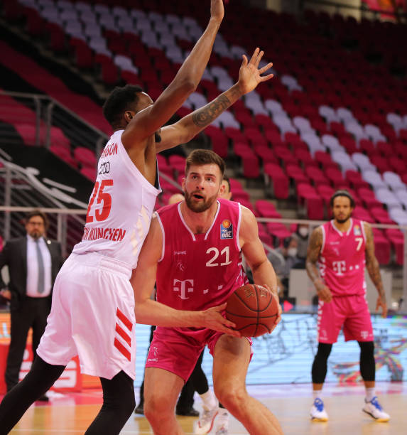 准的控球再 准的控球再